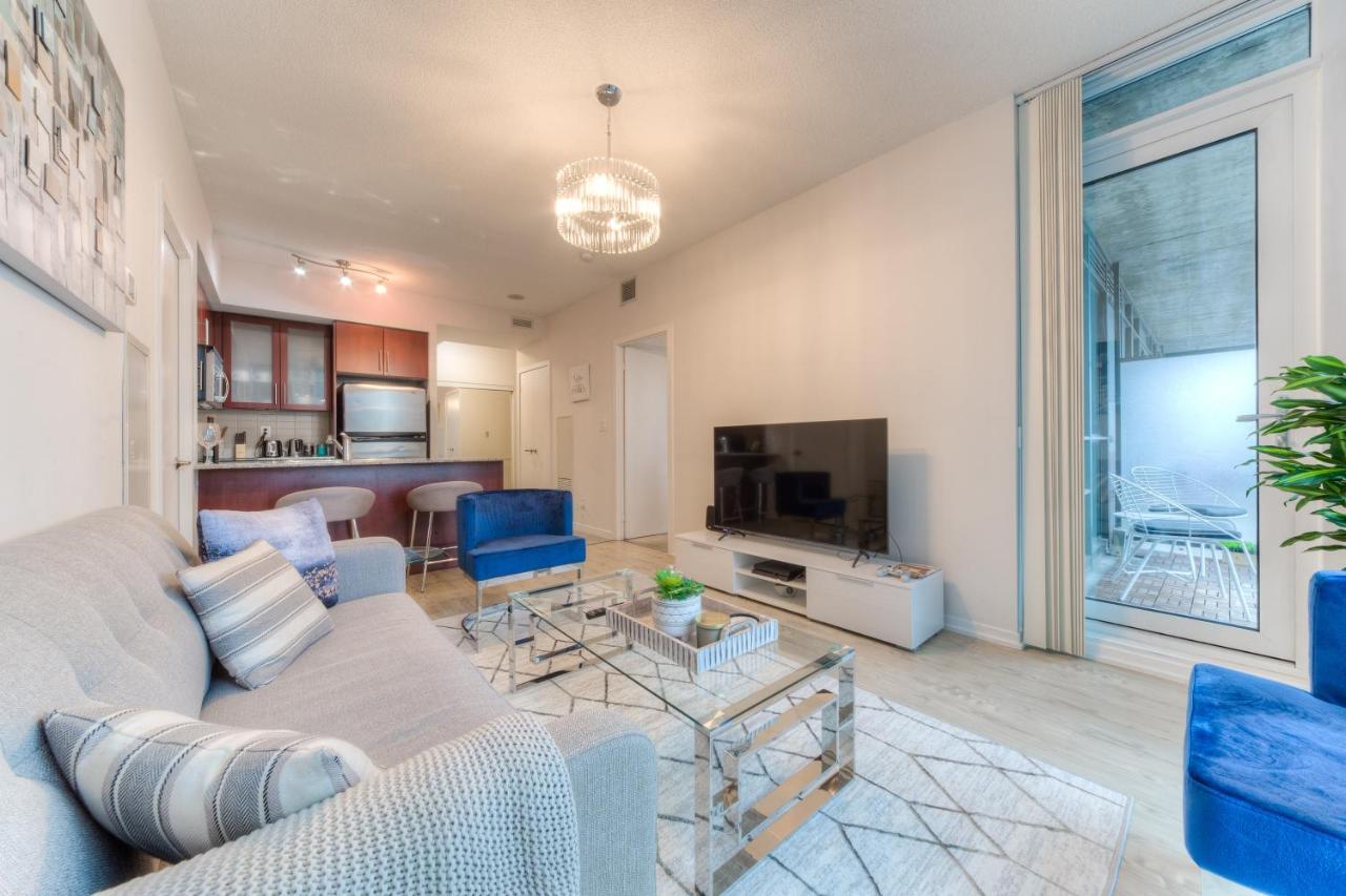 Stylish Newly Furnished Condo With Beautiful Lake View Торонто Экстерьер фото